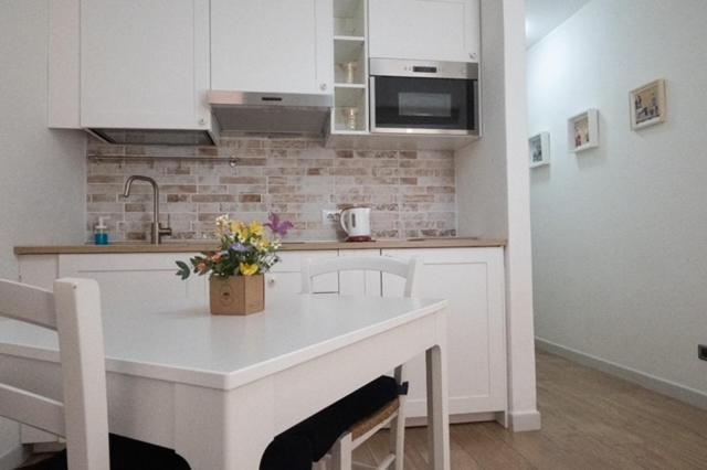 Villanova Apartment กาญารี ภายนอก รูปภาพ